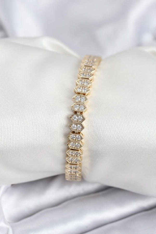 Pirinç Vip Seri Gold Renk Zirkon Taşlı Bileklik 
BB7920